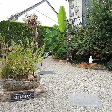 Maison Reposant Arconnay Et Jardin Appartement Buitenkant foto
